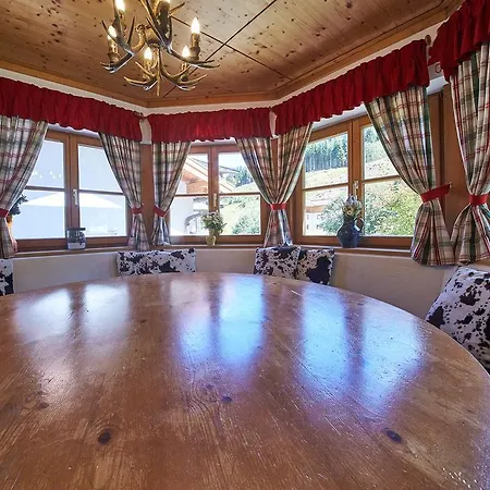 Holiday Lodge Felix * Σάαλμπαχ-Χίντεργκλεμ